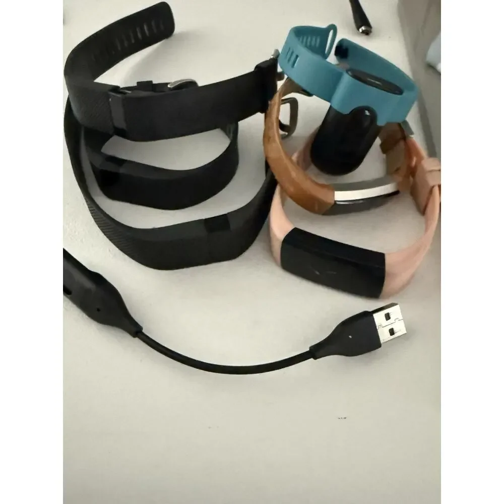 Fitbit Lott 4 Are Tested And Working, The rest Are Untested